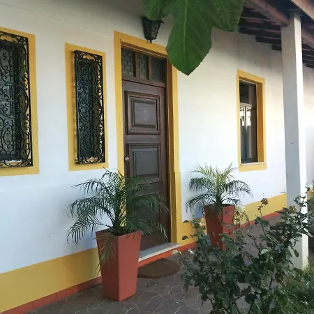 Casa Dos Pingos De Mel-2